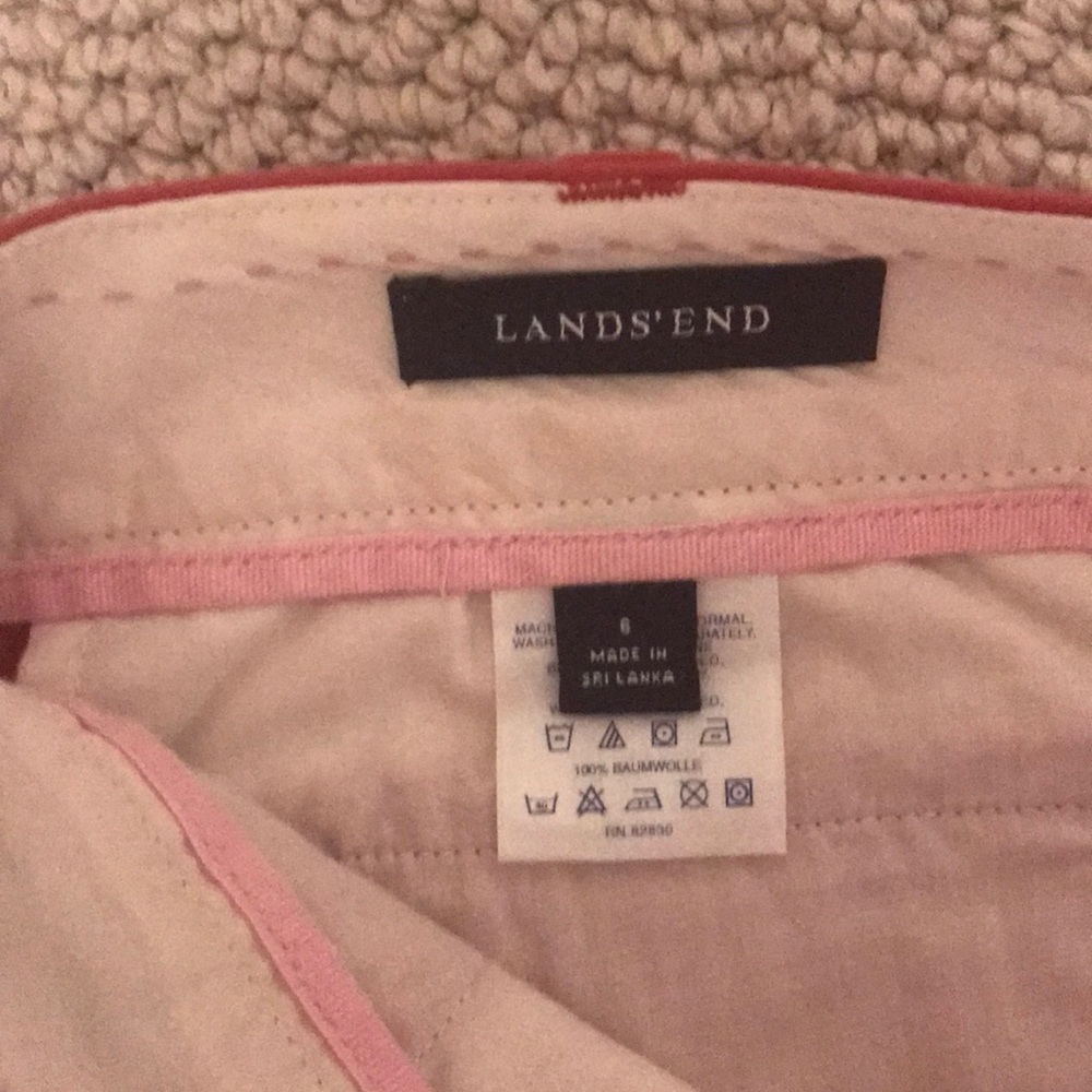 Lands’ End Nantucket Red Cropped Pants - Picture 3 of 3